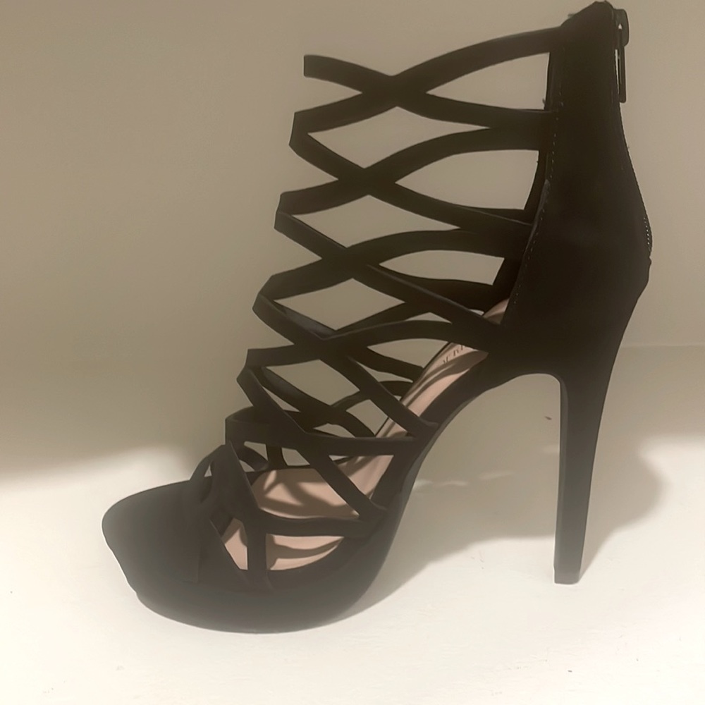 MARCO REPUBLIC size 8
